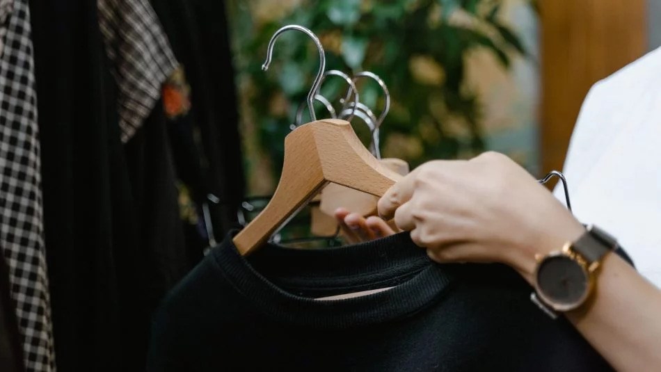 Image principale de Shein et Sézane: marques emblématiques du marché de la fashion et de la fast fashion