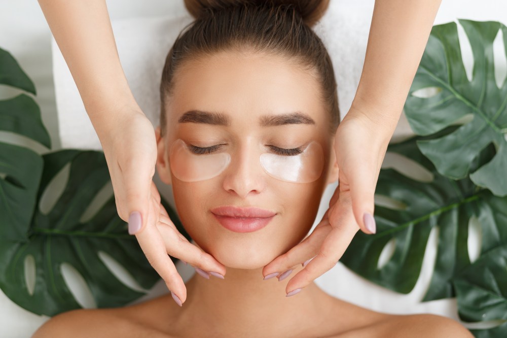 Image principale de La beauté propre, c’est le nouveau chic : comment les consommateurs conscients redéfinissent la croissance de l’industrie beauté
