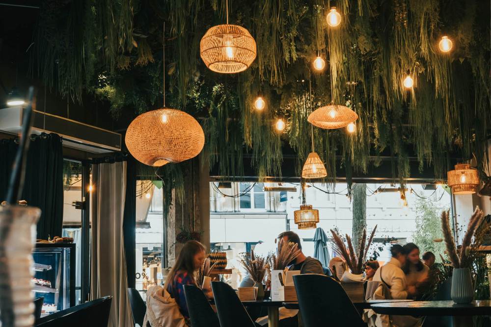Hero image for Hospitality closures accelerate in fourth quarter as costs rise again