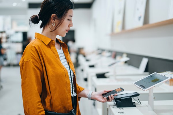 Hero image for Discovering shoppers’ purchases from competitors with AI-based intelligence